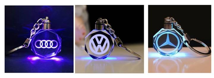 Világító autós kulcstartó, Audi, Volkswagen, Mercedes