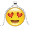 Smiley nyaklánc szívekkel