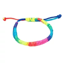 Szivárványos karkötő