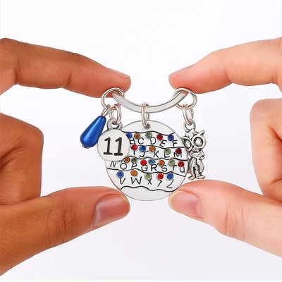 Kör alakú Stranger Things kulcstartó