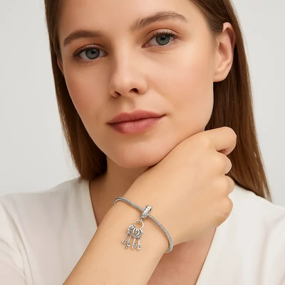 LOVE kulcsos pandora stílusú medál