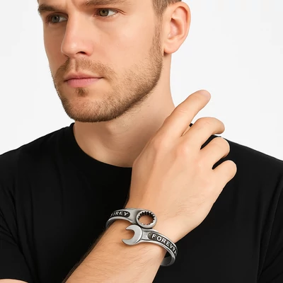 Villáskulcsos motoros férfi karkötő