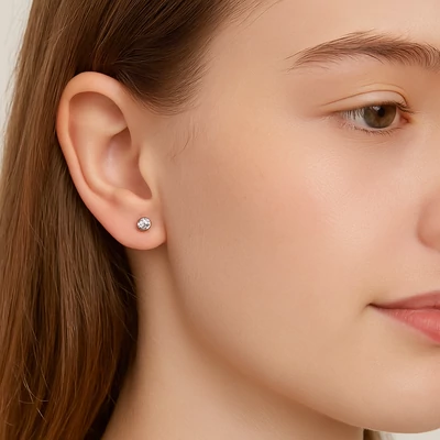 Csavaros acél strasszköves piercing/fülbevaló