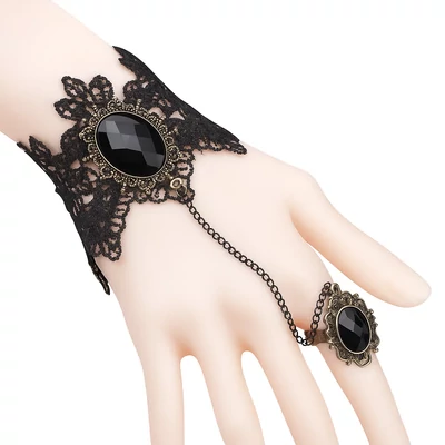 Csipke kézfej dísz