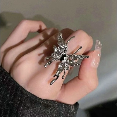 Ezüst pillangós gyűrű