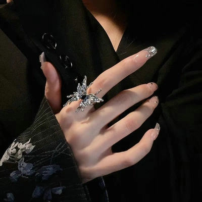 Ezüst pillangós gyűrű