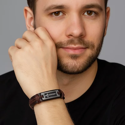 Keresztes férfi bőr karkötő