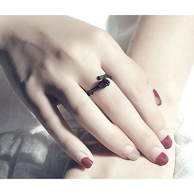 Fekete rózsás gyűrű