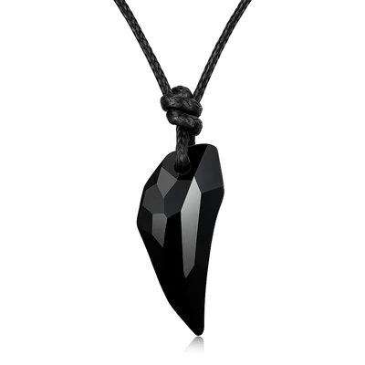 Farkasfog alakú obszidián nyaklánc