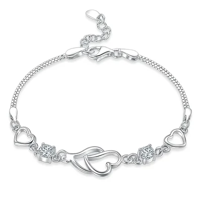 Exkluzív ezüstözött szíves karkötő