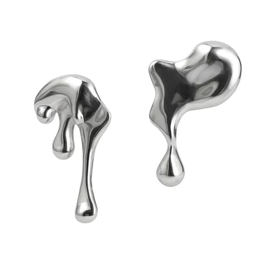 Folyékony fém alakú fülbevaló