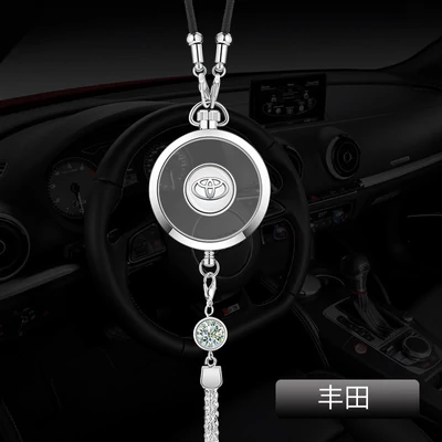 Kristály díszes Toyota autóillatosító – prémium autós kiegészítő