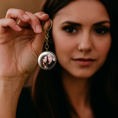 Vámpírnaplók Elena-Stefan kulcstartó