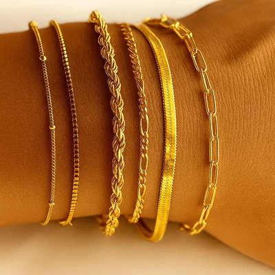 6 db-os aranyozott karkötő szett