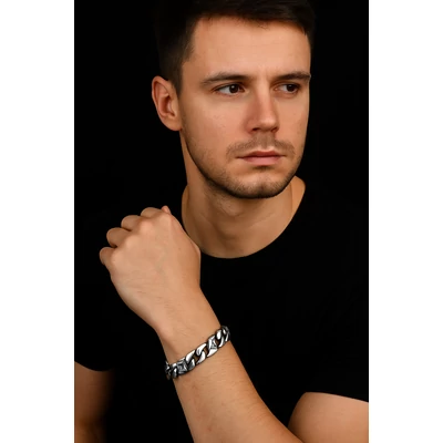Férfi motoros acél karkötő – Erő és stílus minden napra