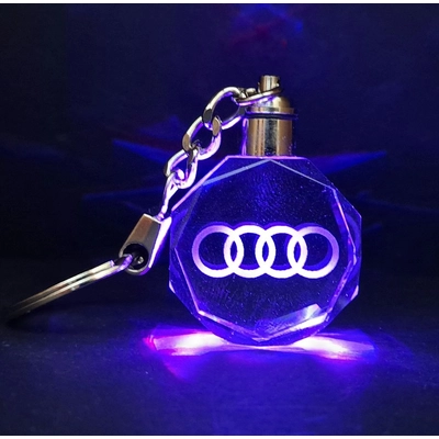 Világító Audi kulcstartó