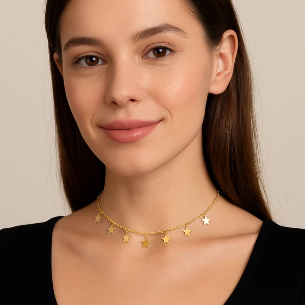 Arany  Hétcsillagos nyaklánc modellen