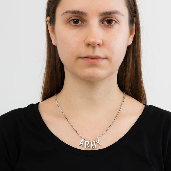 BTS ARMY nyaklánc nyakban