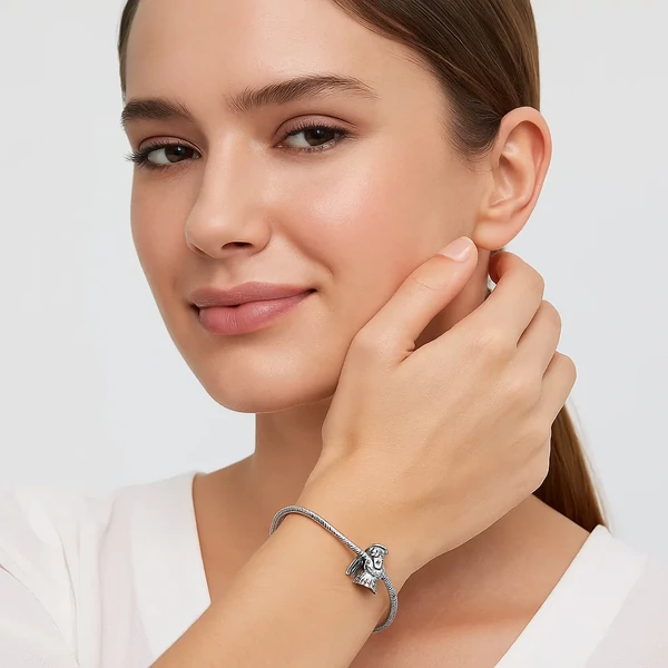 Angyal a szívvel Pandora stílusú medál modellen