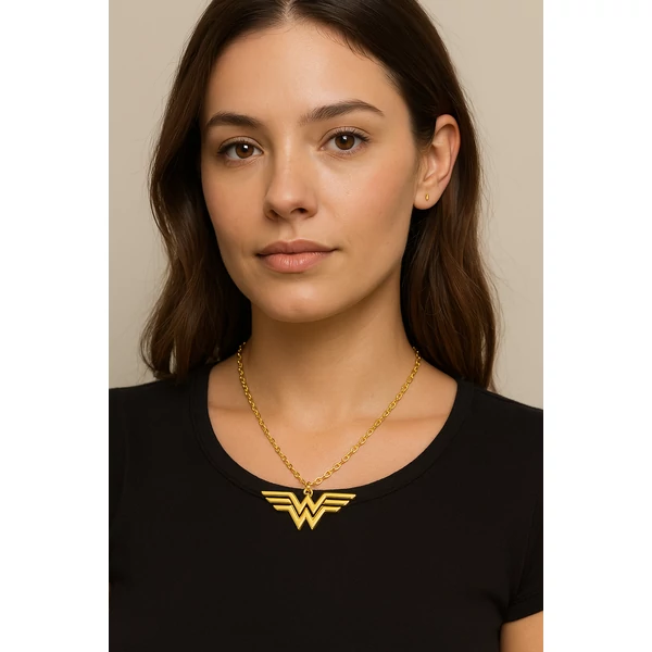 Wonder Woman nyaklánc nyakban