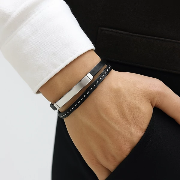 Modern acél és bőr férfi karkötő