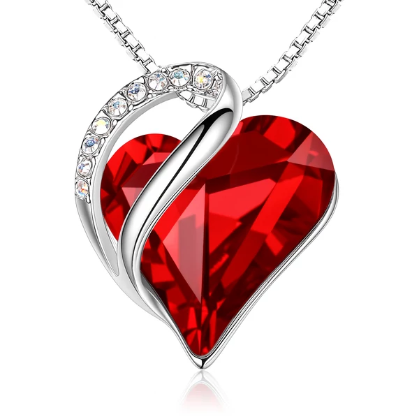 Piros szíves kristály nyaklánc